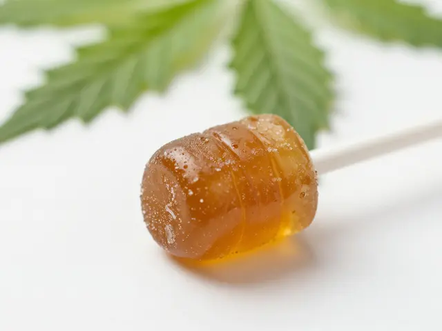 Cannabis-Lutscher bei Angst: Wirkung, Risiken und Legalität in Deutschland